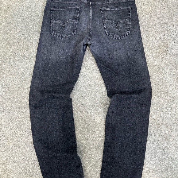 Diesel Black Straight Jeans with Classic Style - Picture 2 of 10